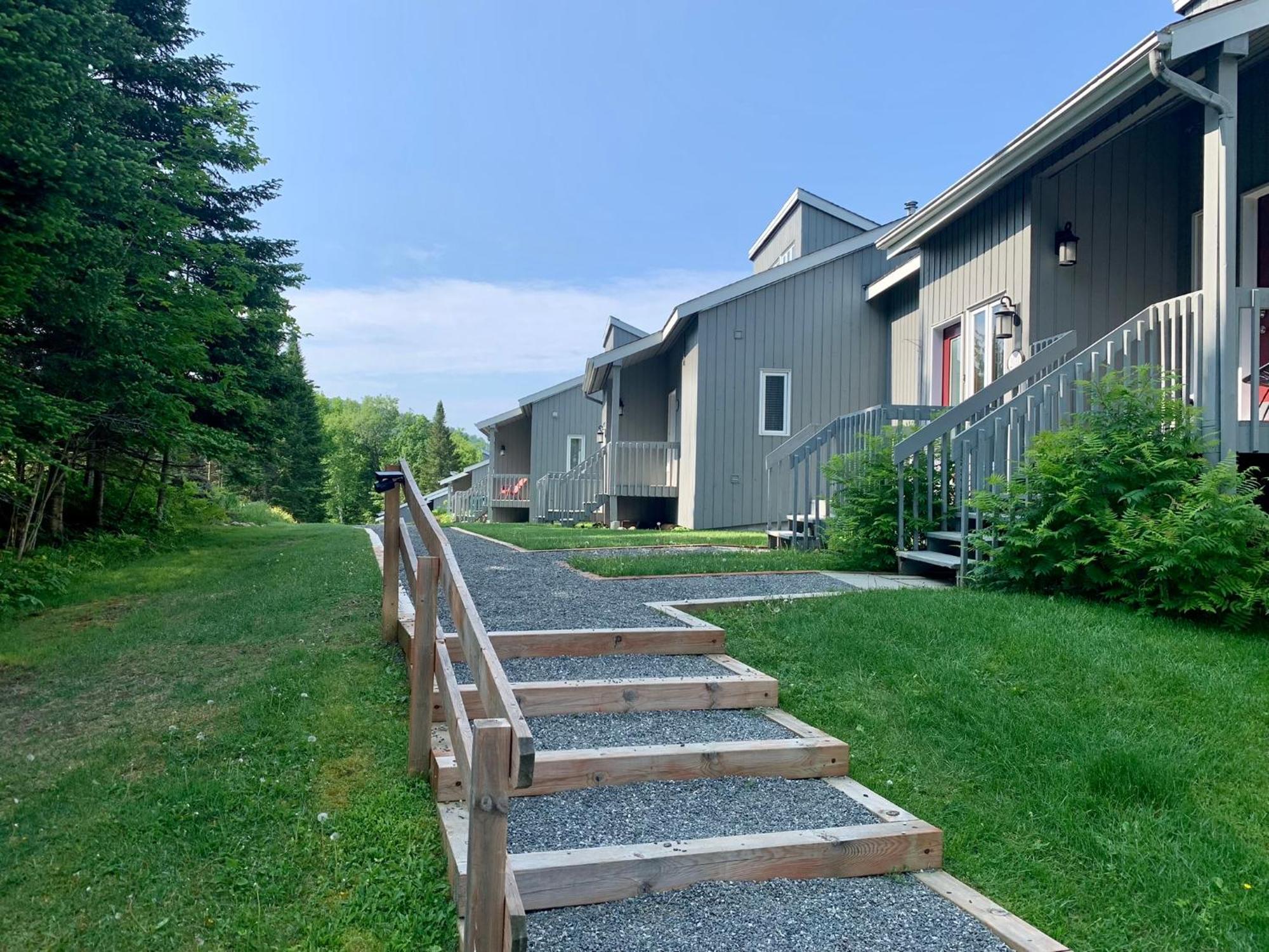Le Retro Chic A Mont-Tremblant Apartment Bagian luar foto